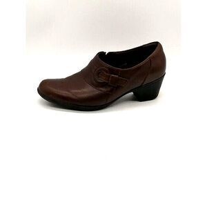 Clarks Boots Womens Brown 8.5 Leather‎ Ankle Bootie Shoe Side Zip Comfort 62938